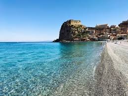 Elegante Stanza nel centro di Scilla