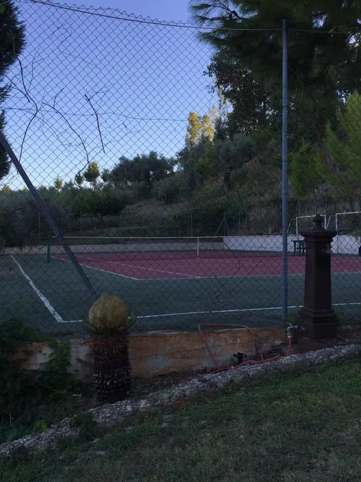 Villa con podere in collina a Siderno Superiore, tra mare, natura e relax