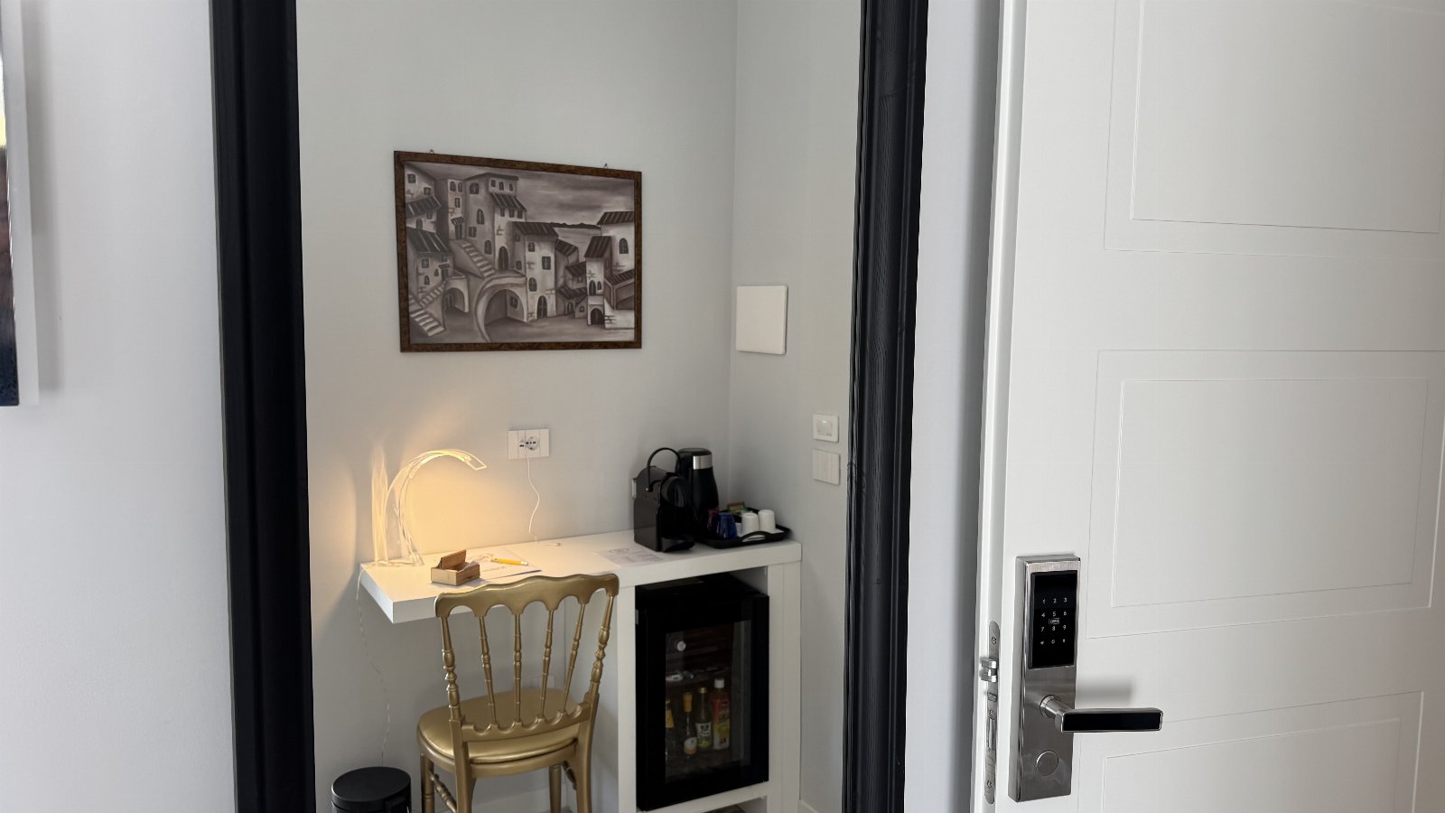 AC GOLD B&B BOUTIQUE ROOMS & SUITE