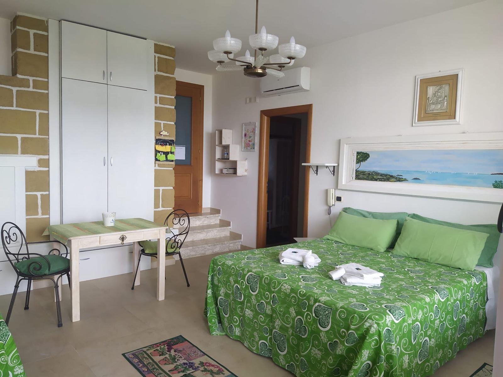 B&B Magna Grecia - B&B con parcheggio a due passi dal mare