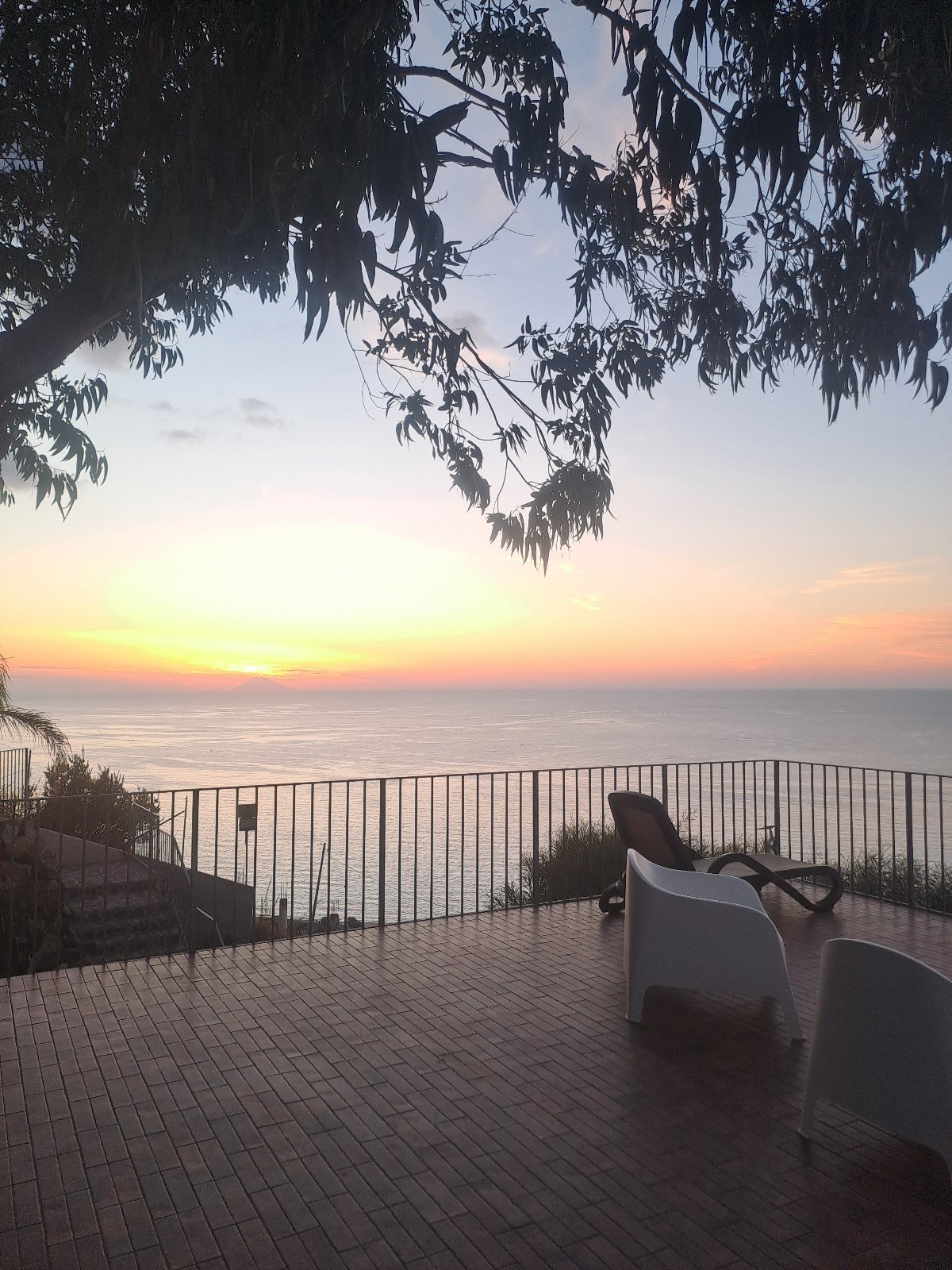 APPARTAMENTO CON GIARDINO PANORAMA MARE MOZZAFIATO