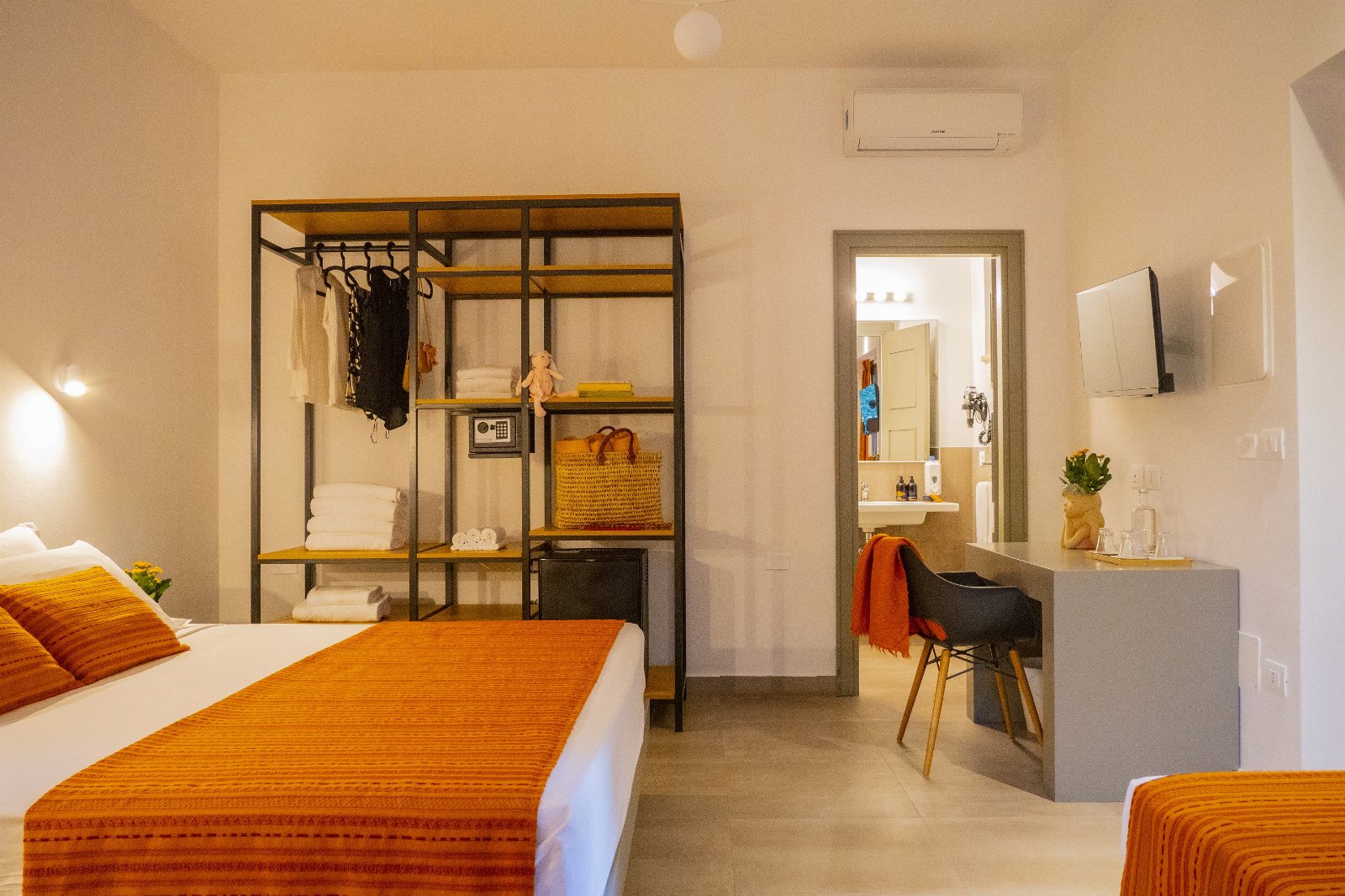 POLICARETTO ROOMS