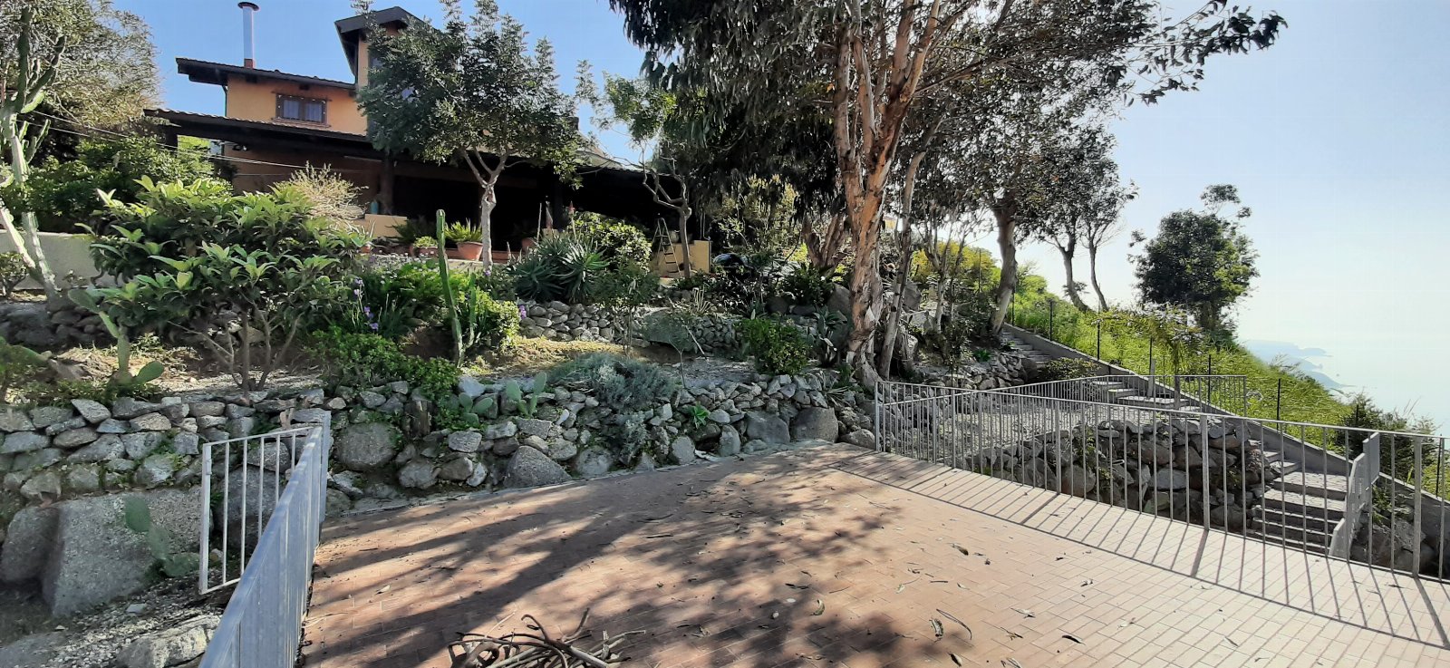 APPARTAMENTO CON GIARDINO PANORAMA MARE MOZZAFIATO