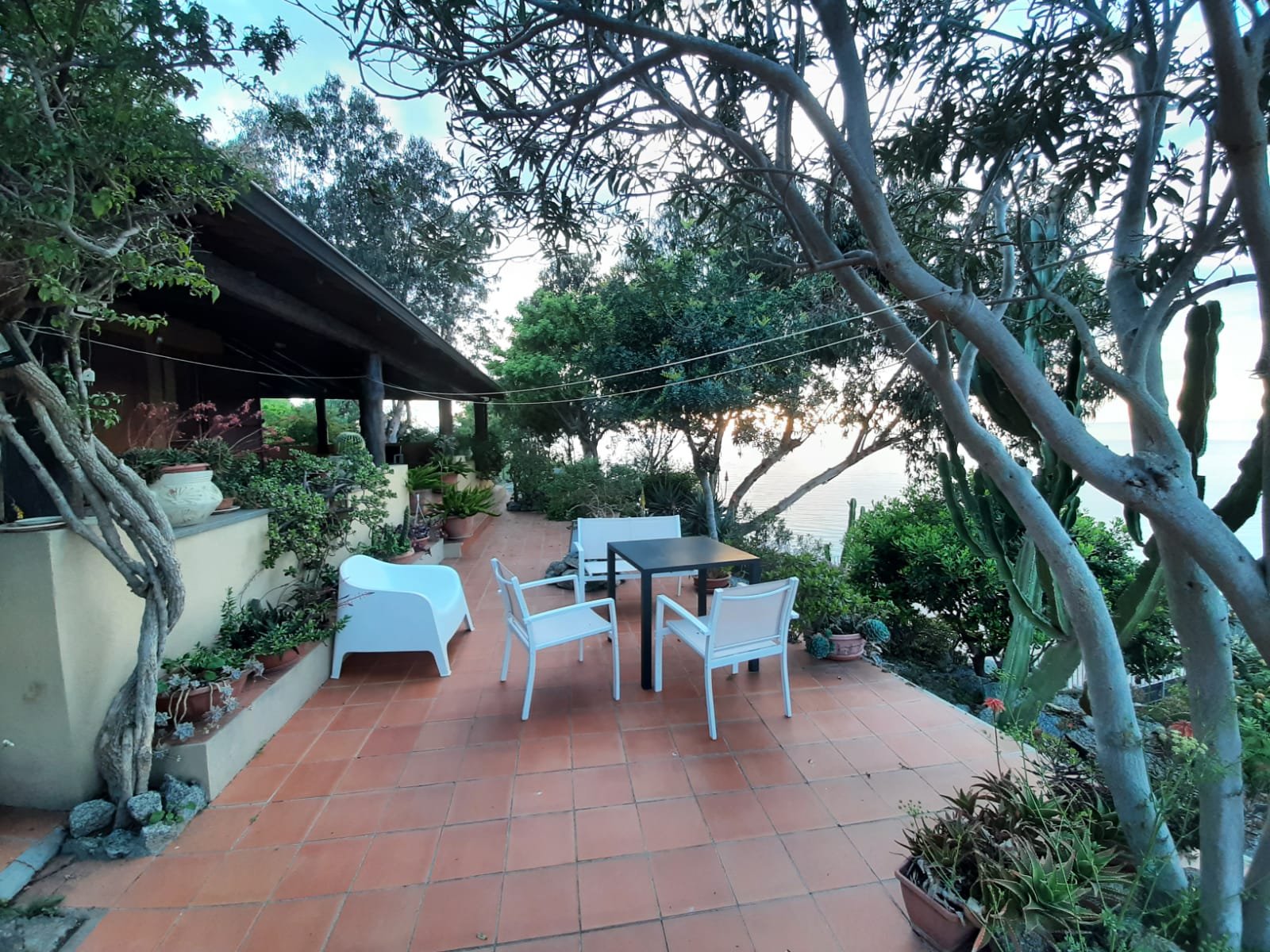 APPARTAMENTO CON GIARDINO PANORAMA MARE MOZZAFIATO