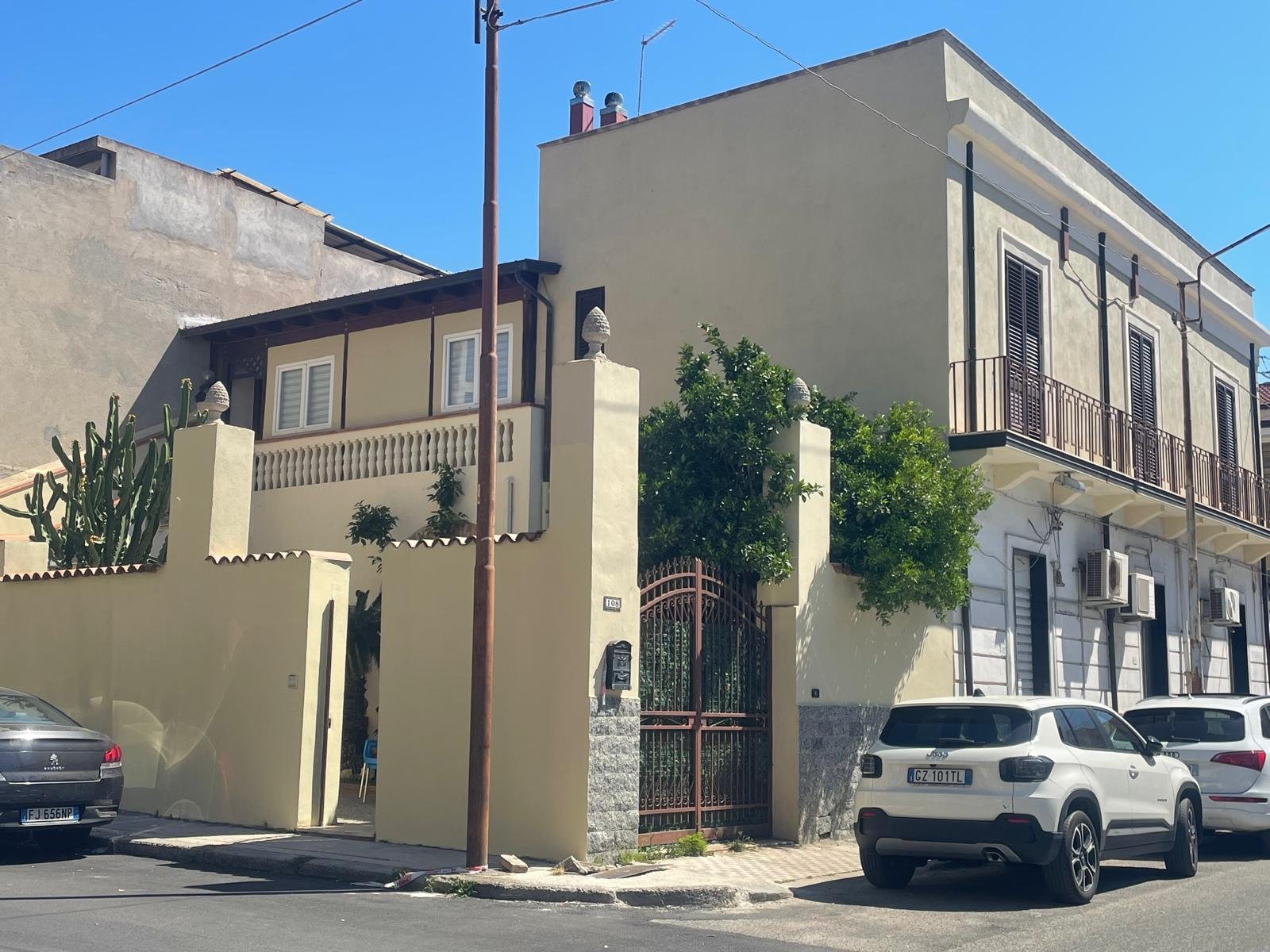 Dimora di charme a Melito Porto Salvo, tra centro storico e mare.