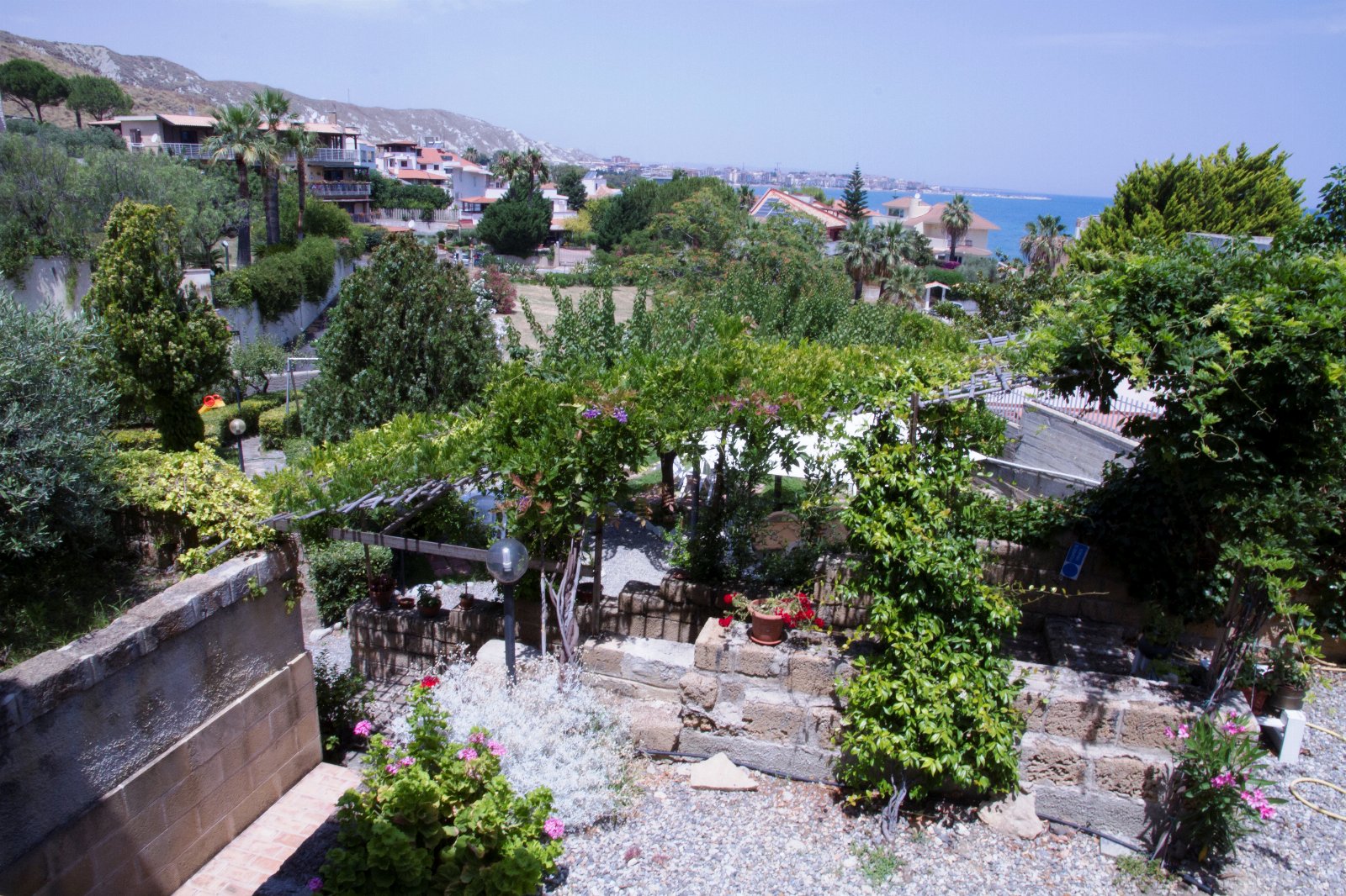 B&B Magna Grecia - B&B con parcheggio a due passi dal mare