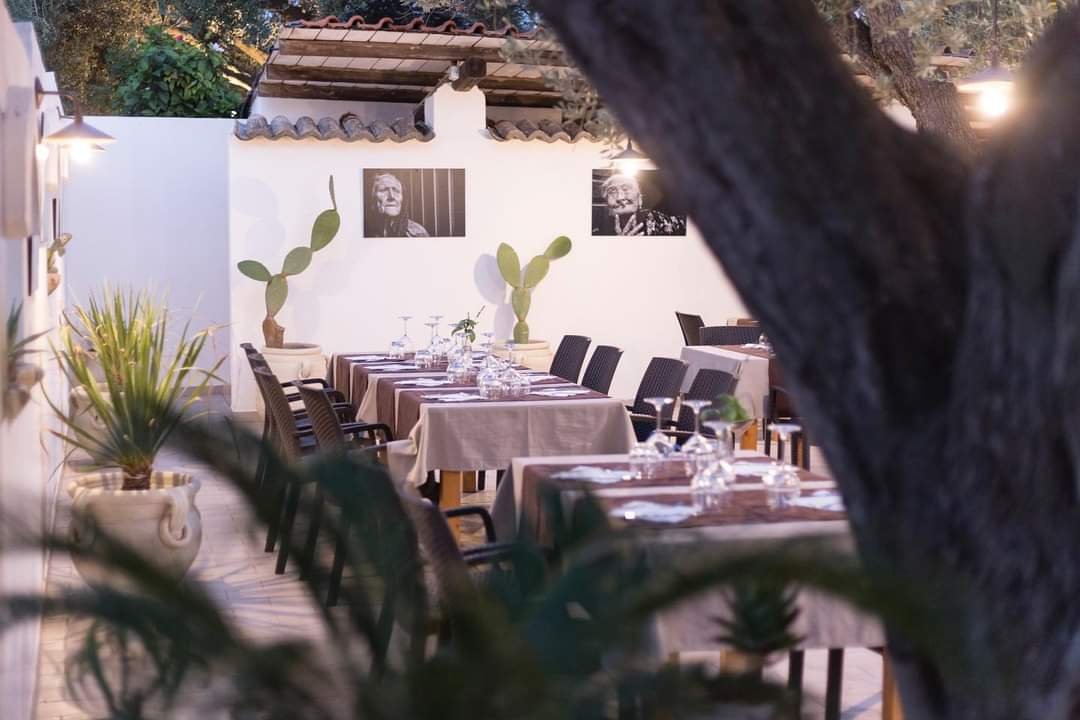 Appartamento Bilocale 2 posti con cucina e vista mare. Spiaggia privata. Sunset Yoga.