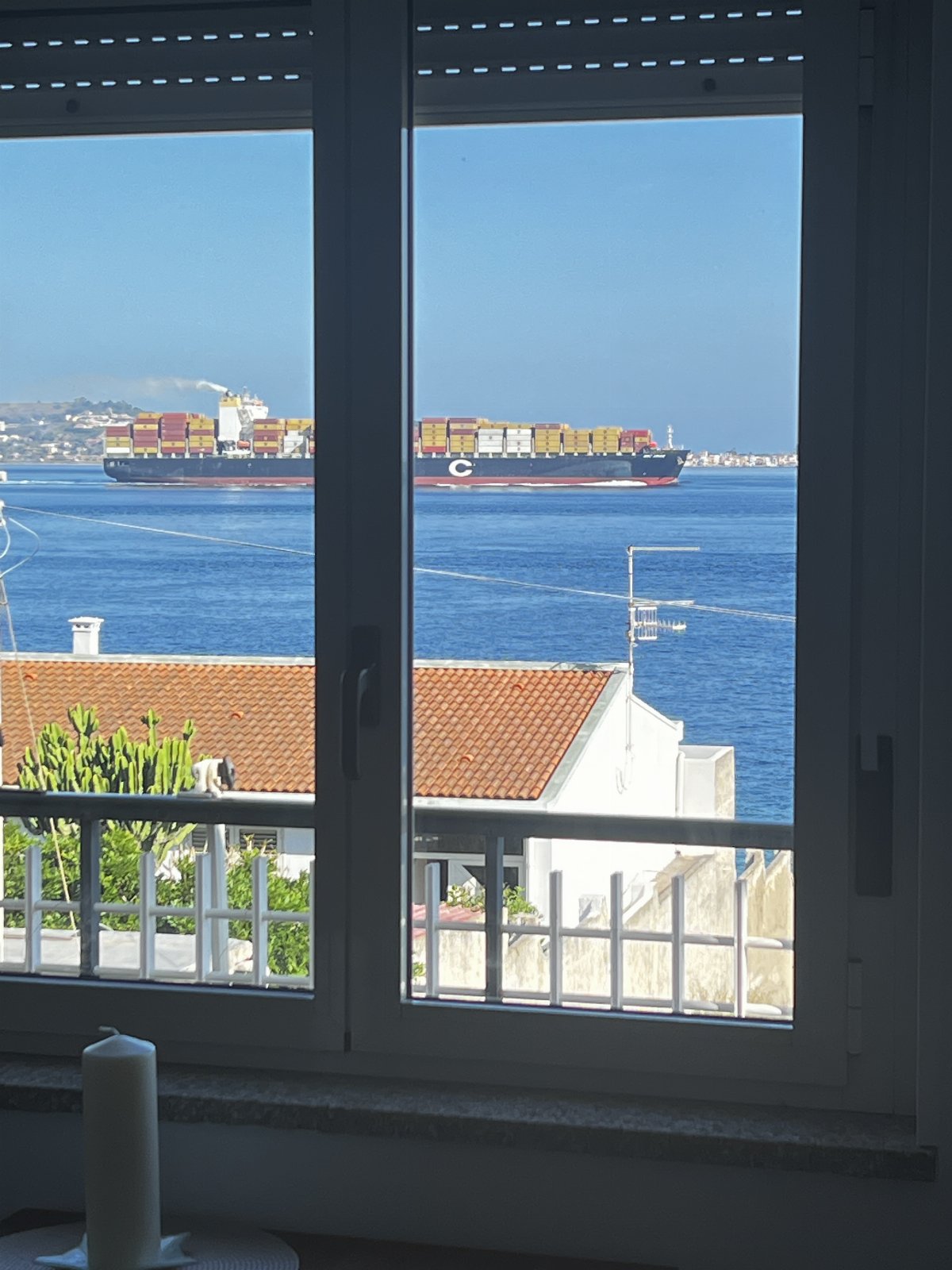 Panoramicissimo appartamento sullo Stretto