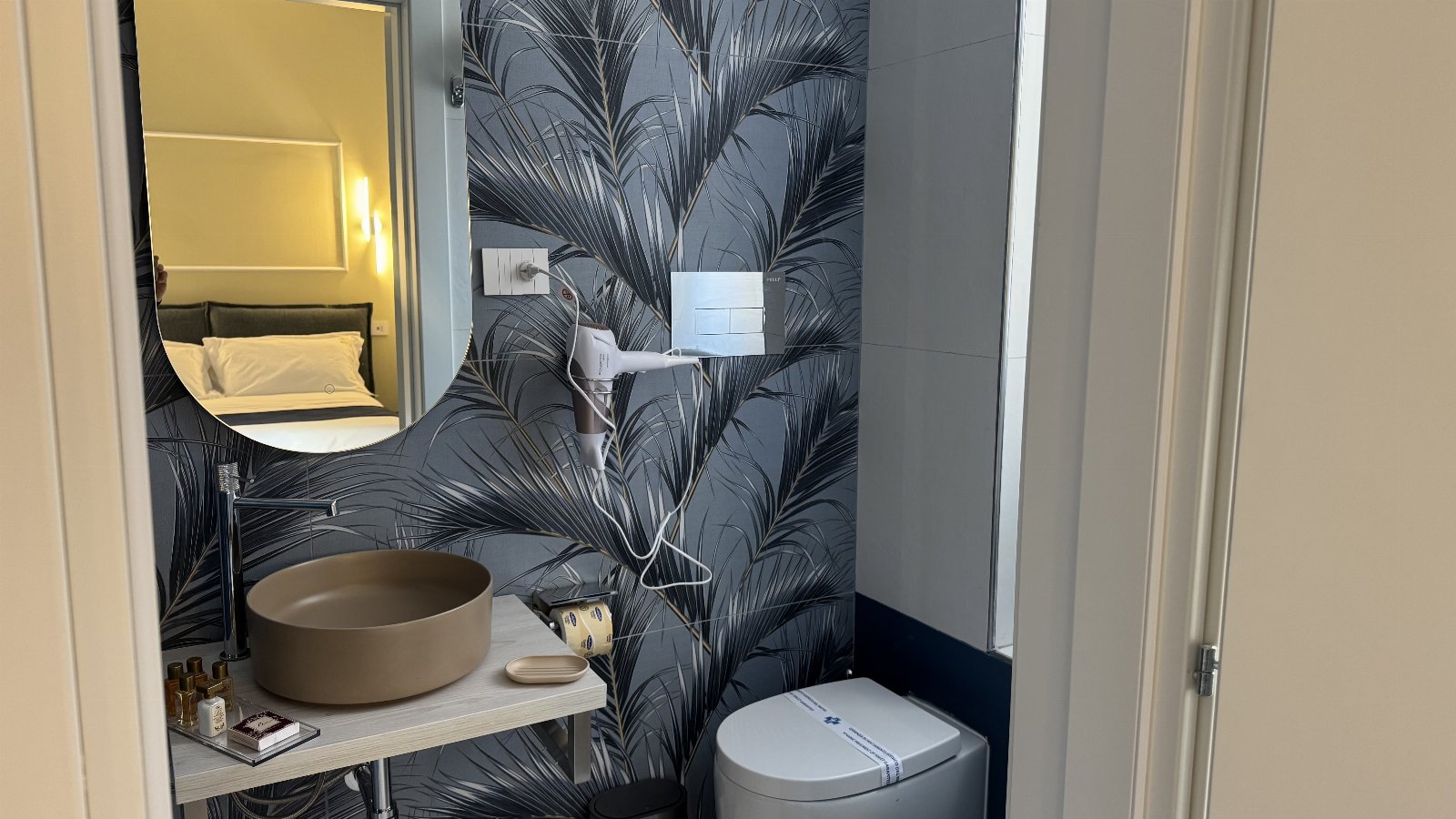 AC GOLD B&B BOUTIQUE ROOMS & SUITE