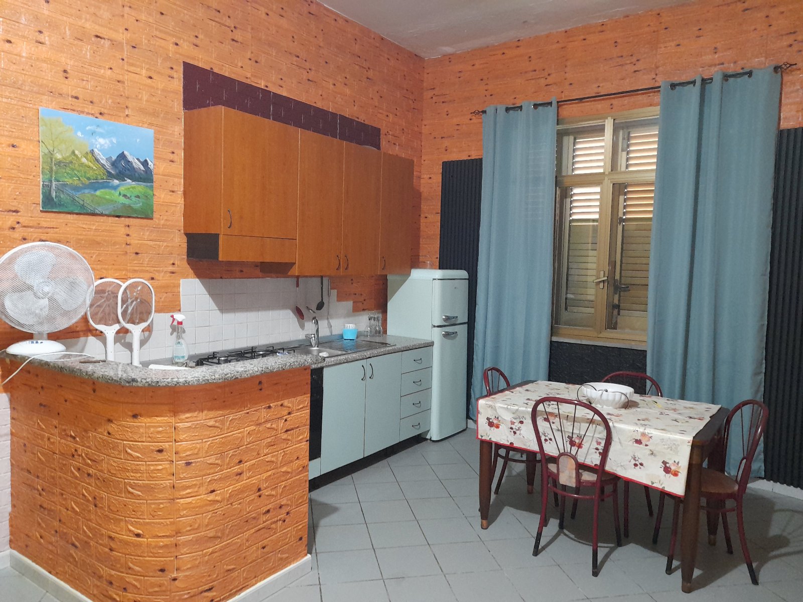 Villa a schiera al pianterreno con guard