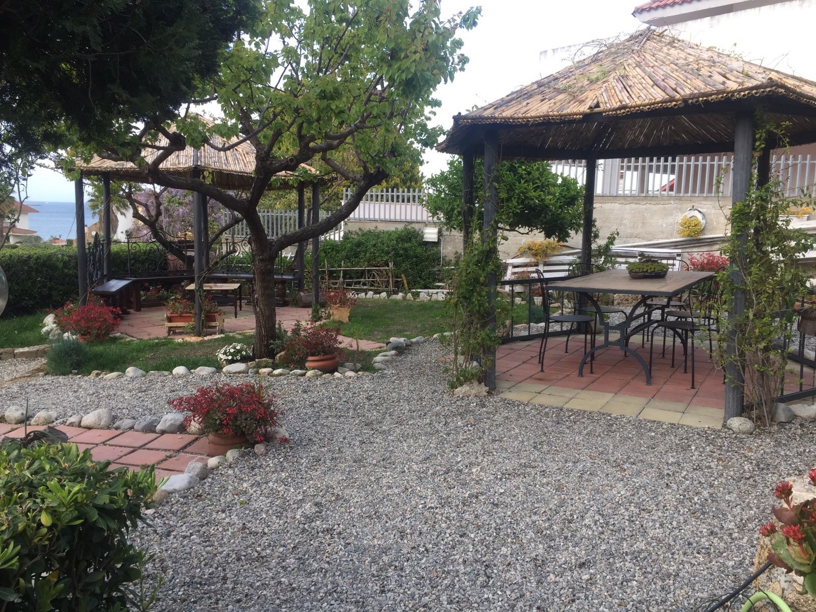 B&B Magna Grecia - B&B con parcheggio a due passi dal mare