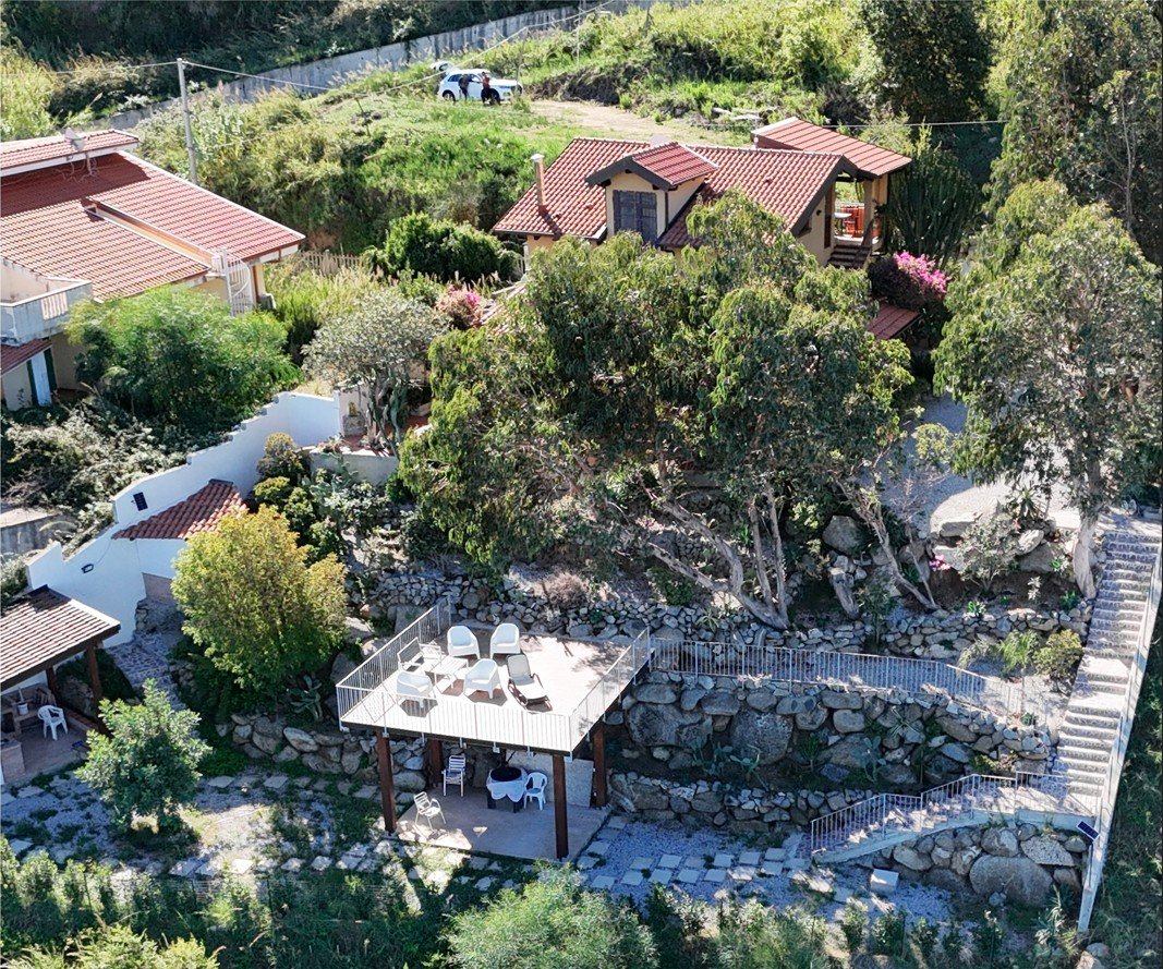 APPARTAMENTO CON GIARDINO PANORAMA MARE MOZZAFIATO