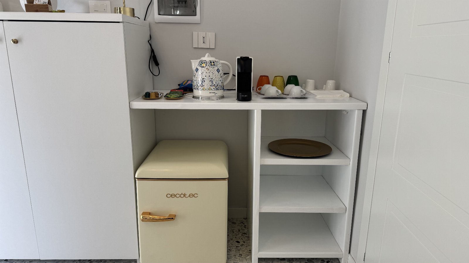AC GOLD B&B BOUTIQUE ROOMS & SUITE