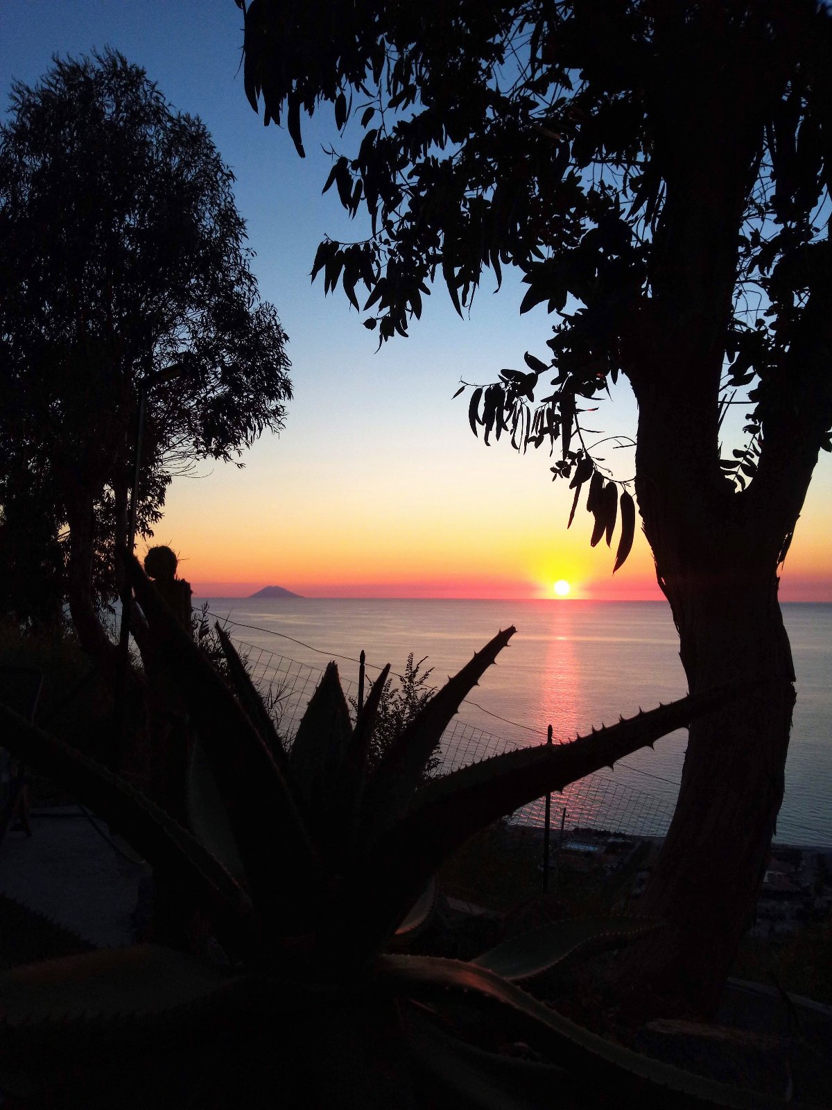 APPARTAMENTO CON GIARDINO PANORAMA MARE MOZZAFIATO