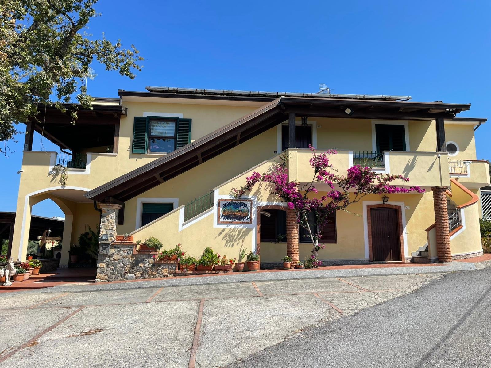 Agriturismo Montesalerno