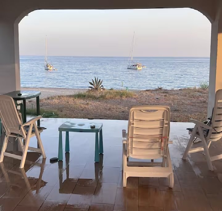 Villa sulla spiaggia a Bova Marina