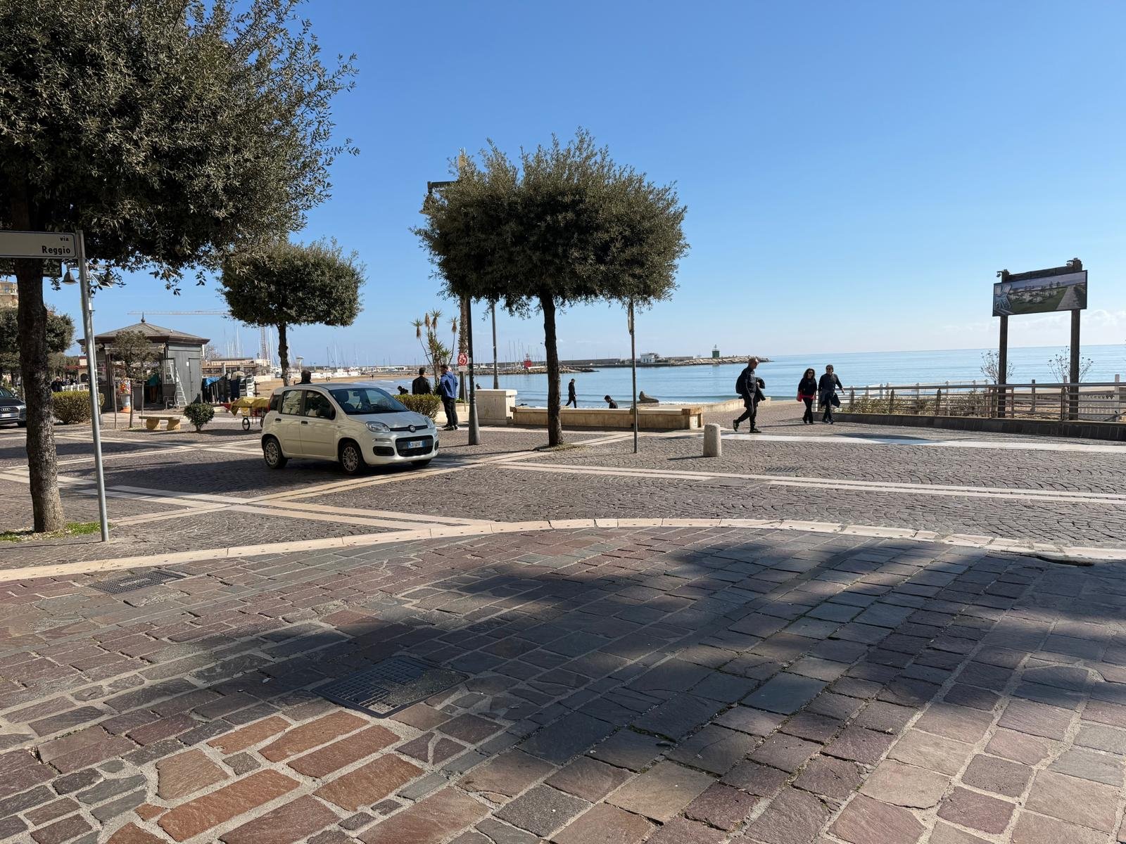 Belvedere Lacinio Guest House