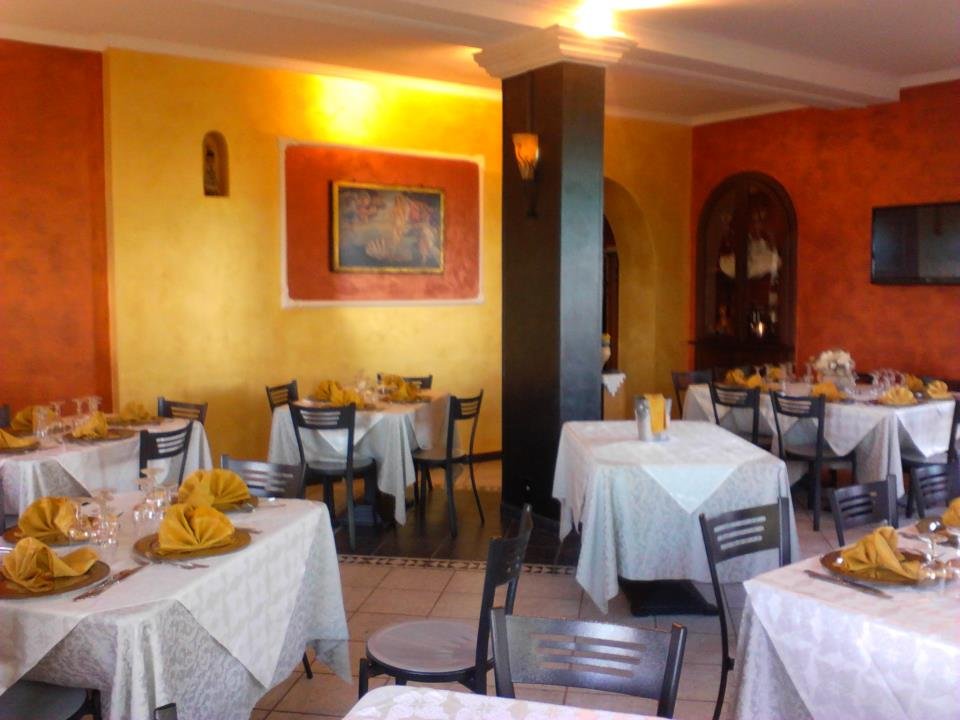 B&B Villhour : Ristorantene, affita camere, casa vacanze ,a due passi dal mar jonio