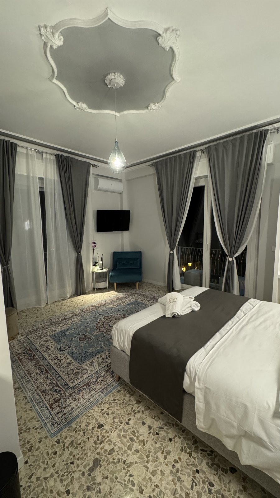 AC GOLD B&B BOUTIQUE ROOMS & SUITE