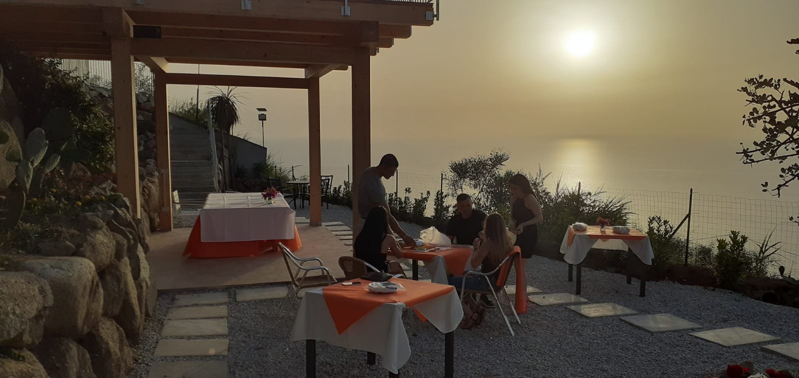 APPARTAMENTO CON GIARDINO PANORAMA MARE MOZZAFIATO