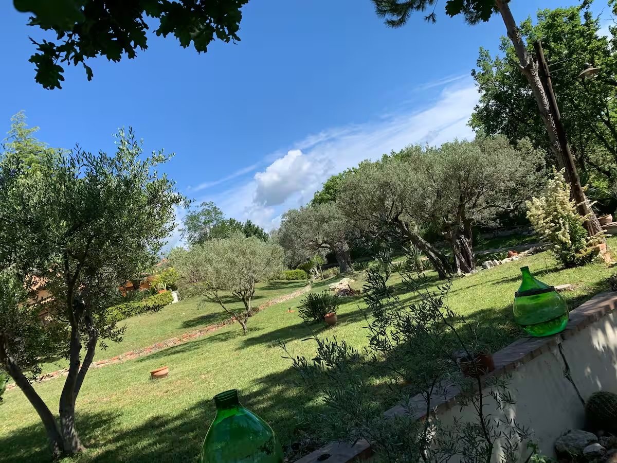 Villa con podere in collina a Siderno Superiore, tra mare, natura e relax