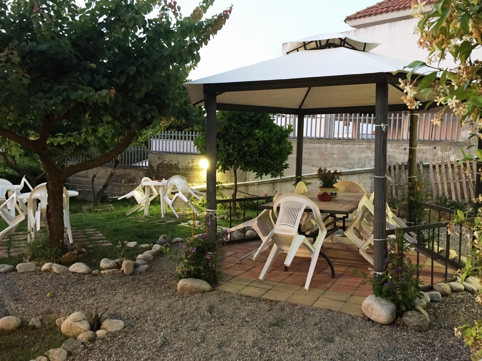 B&B Magna Grecia - B&B con parcheggio a due passi dal mare