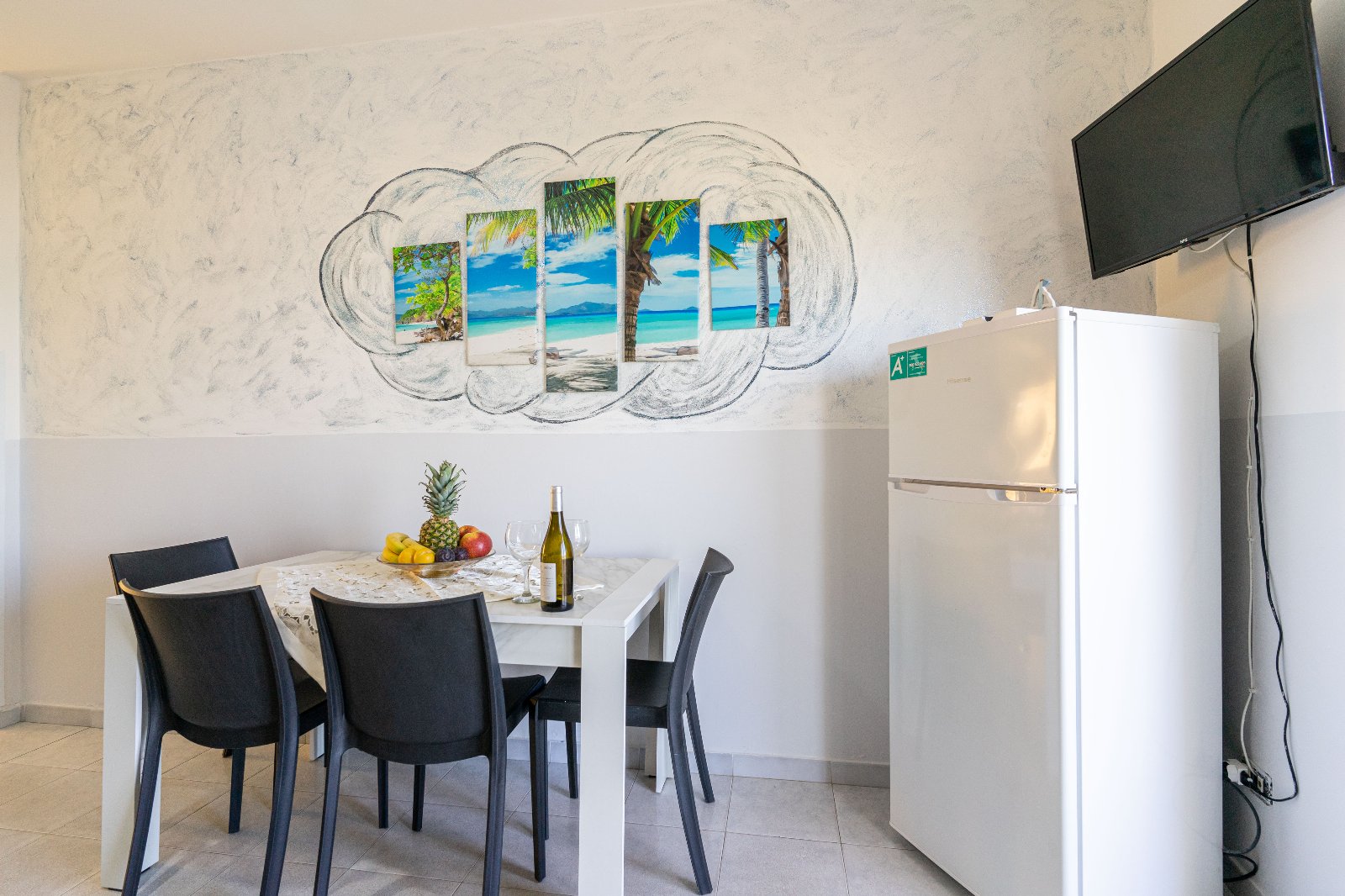 Mini con terrazza vista mare