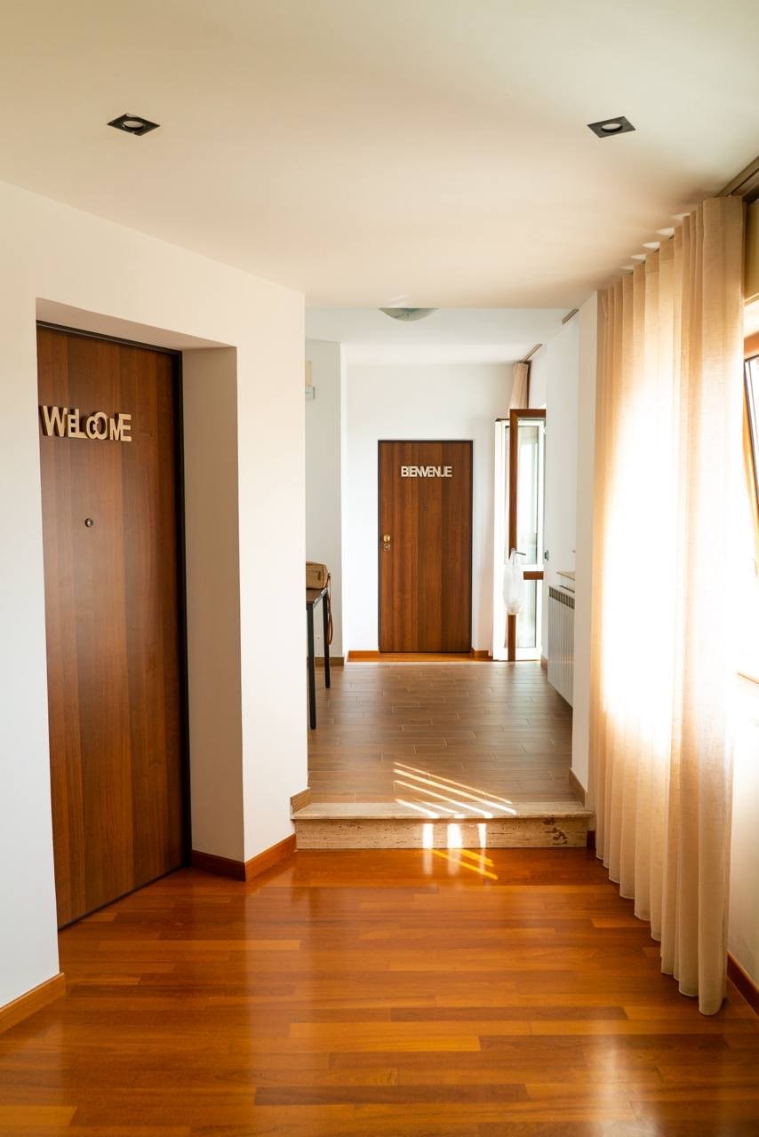 Incantevole attico con caminetto