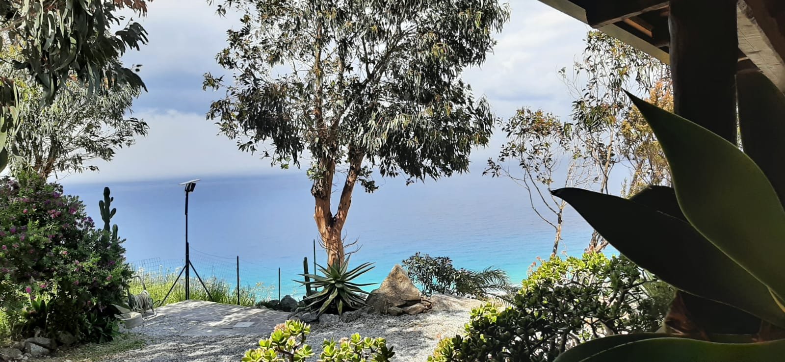 APPARTAMENTO CON GIARDINO PANORAMA MARE MOZZAFIATO
