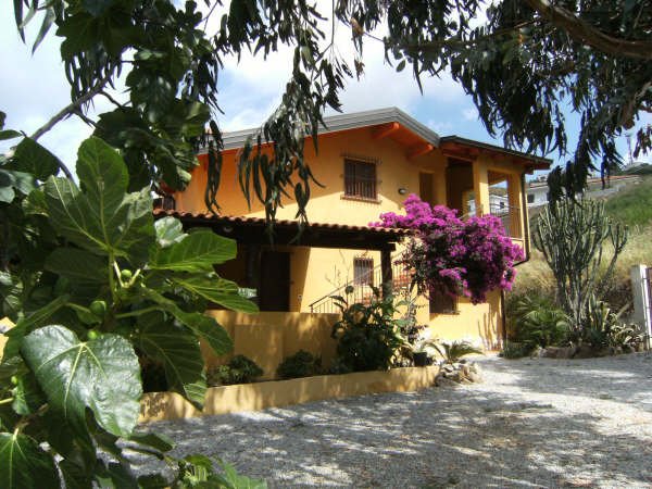 APPARTAMENTO CON GIARDINO PANORAMA MARE MOZZAFIATO