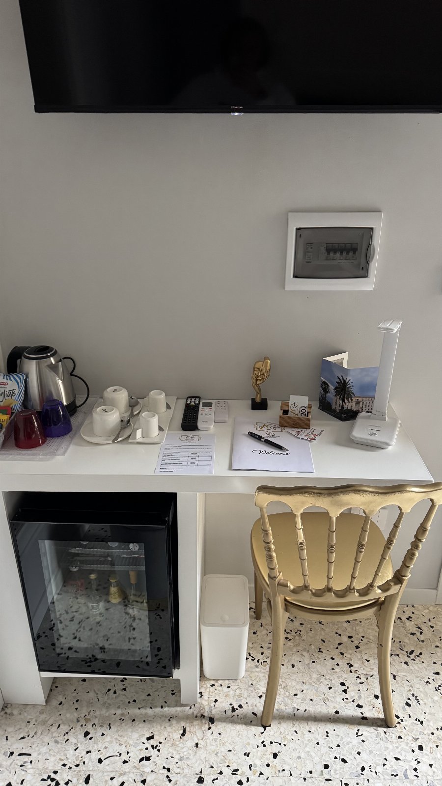 AC GOLD B&B BOUTIQUE ROOMS & SUITE