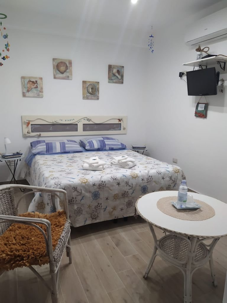 B&B Magna Grecia - B&B con parcheggio a due passi dal mare