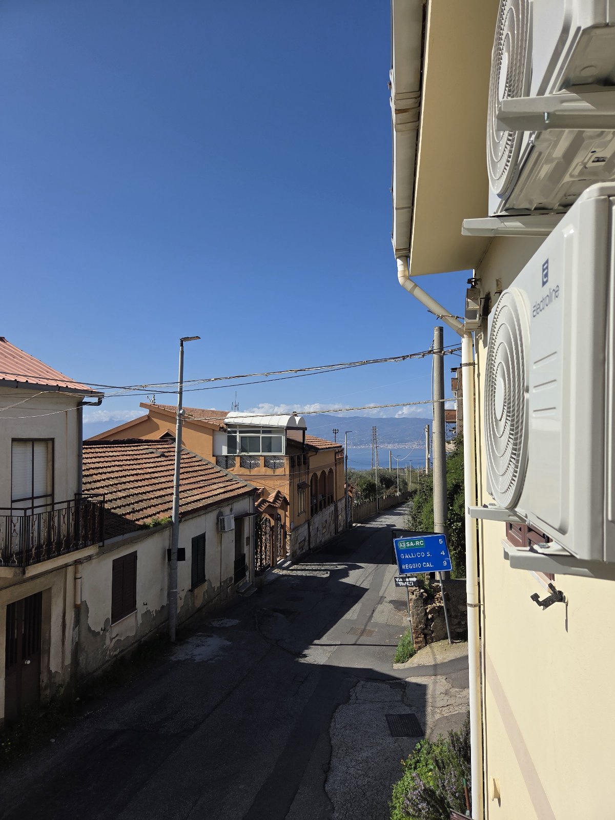 Balcone sullo Stretto