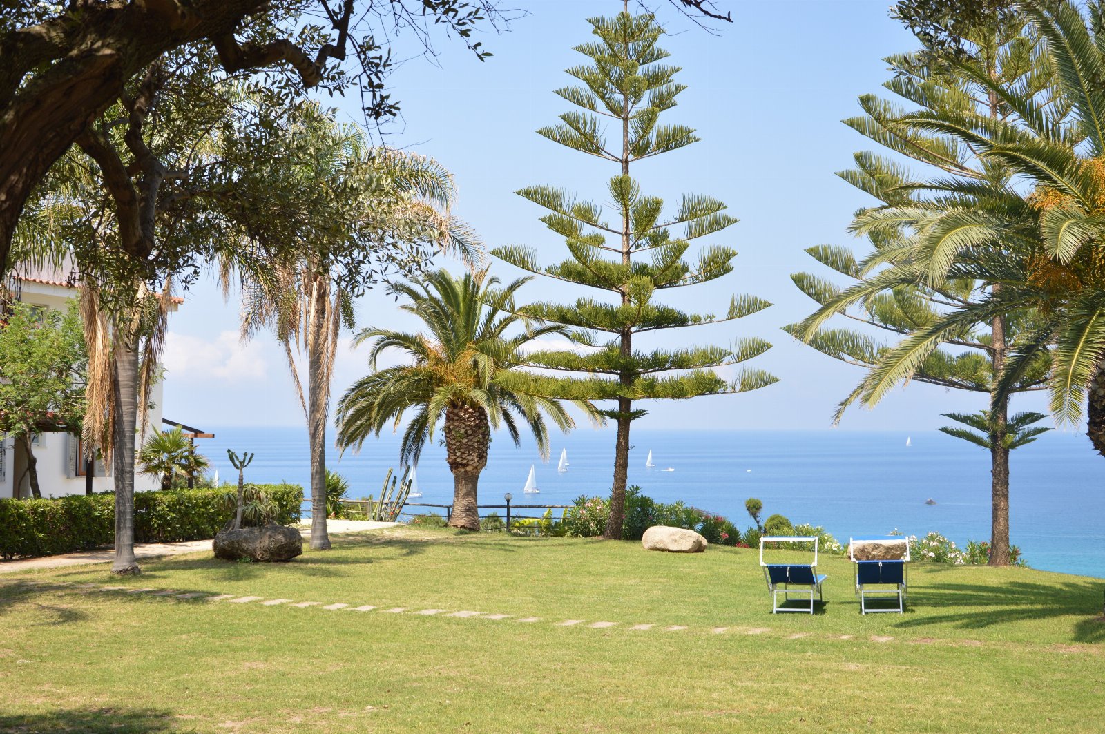 Appartamenti Trilocale 3 posti con cucina vista mare. Spiaggia privata. Sunset Yoga.