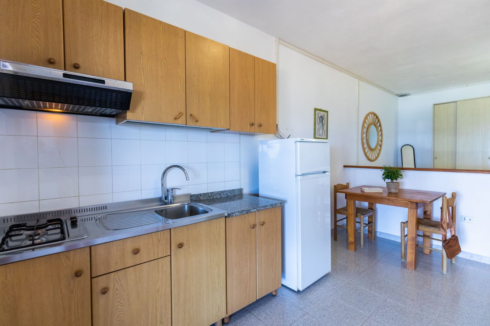 Appartamento Bilocale 2 posti con cucina e vista mare. Spiaggia privata. Sunset Yoga.