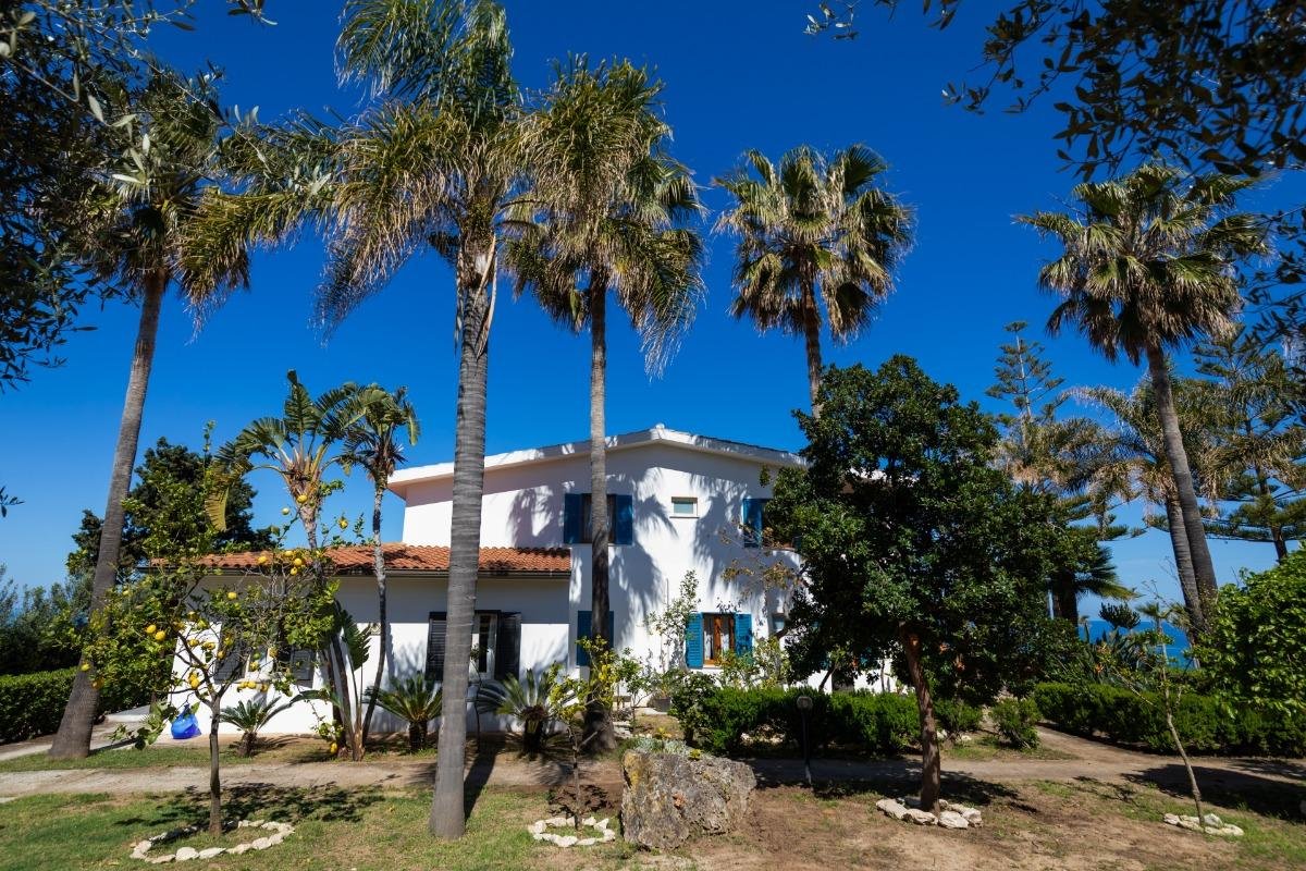 Appartamento Bilocale 2 posti con cucina e vista mare. Spiaggia privata. Sunset Yoga.