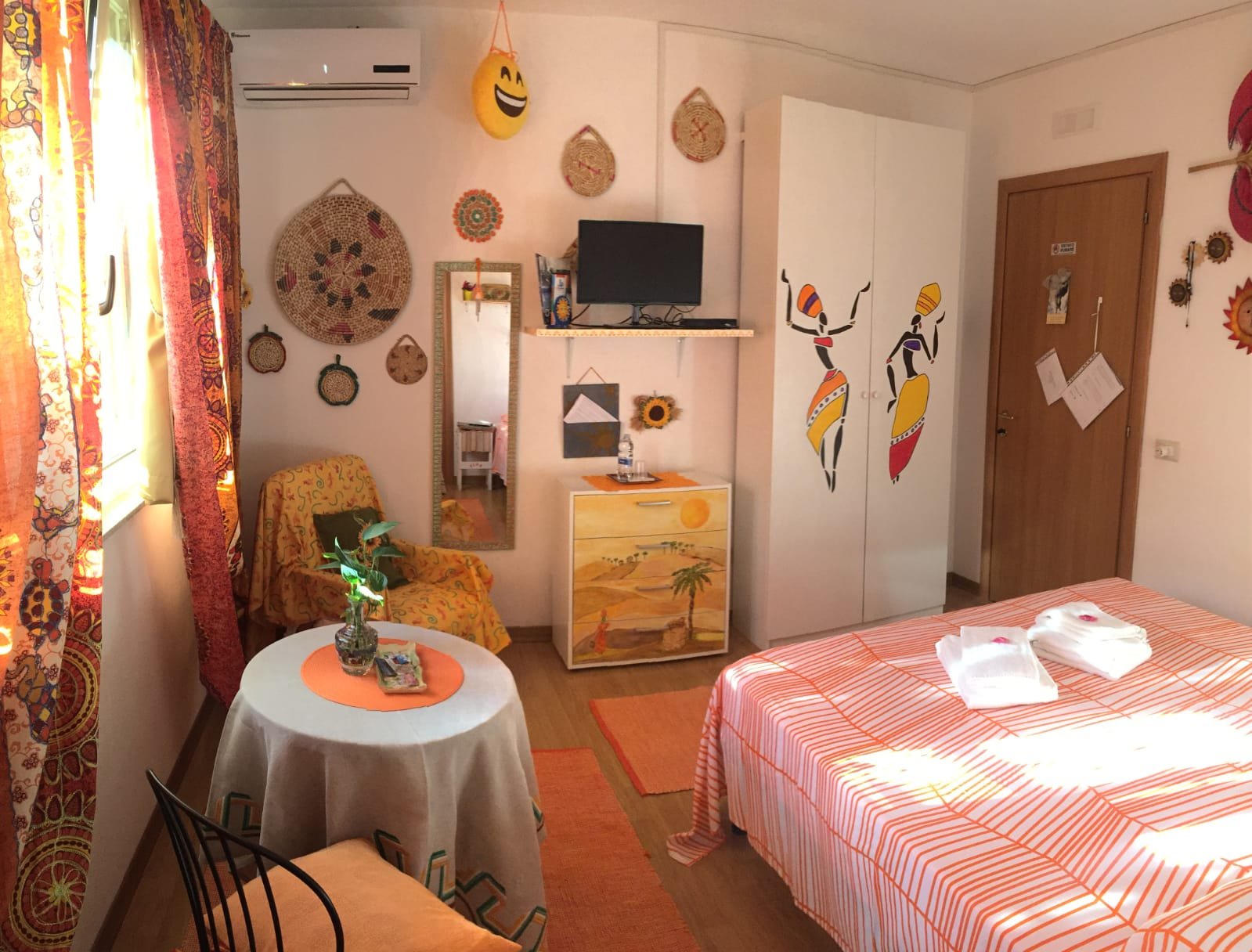 B&B Magna Grecia - B&B con parcheggio a due passi dal mare