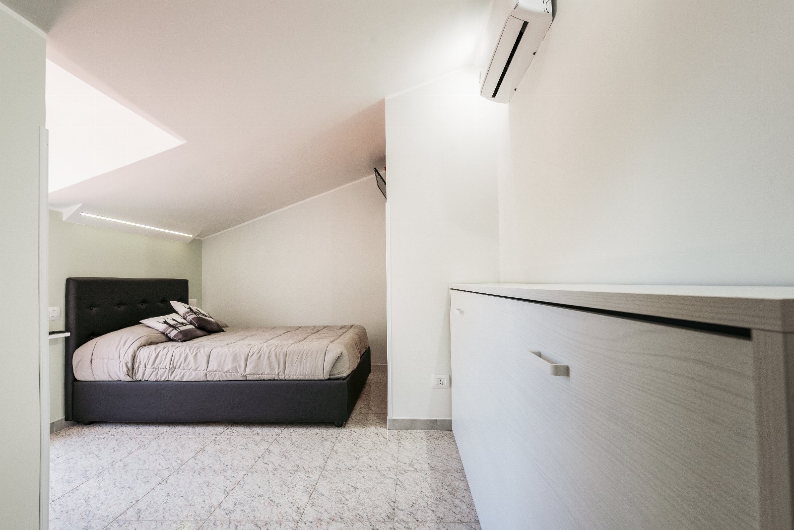 B&B Silver Sleep