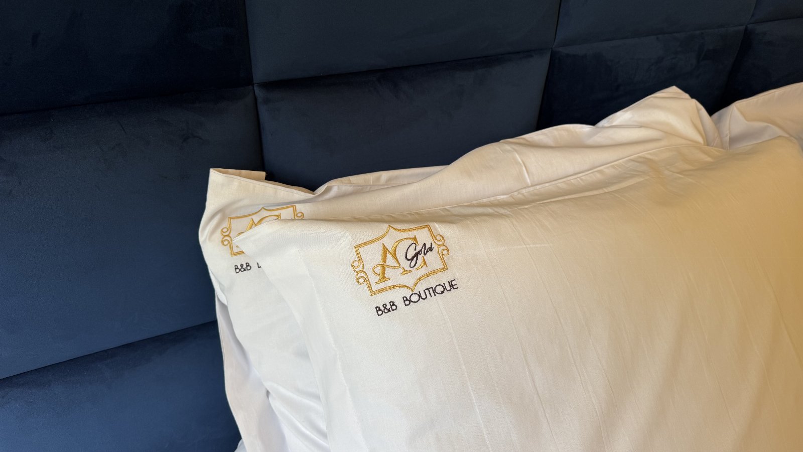 AC GOLD B&B BOUTIQUE ROOMS & SUITE