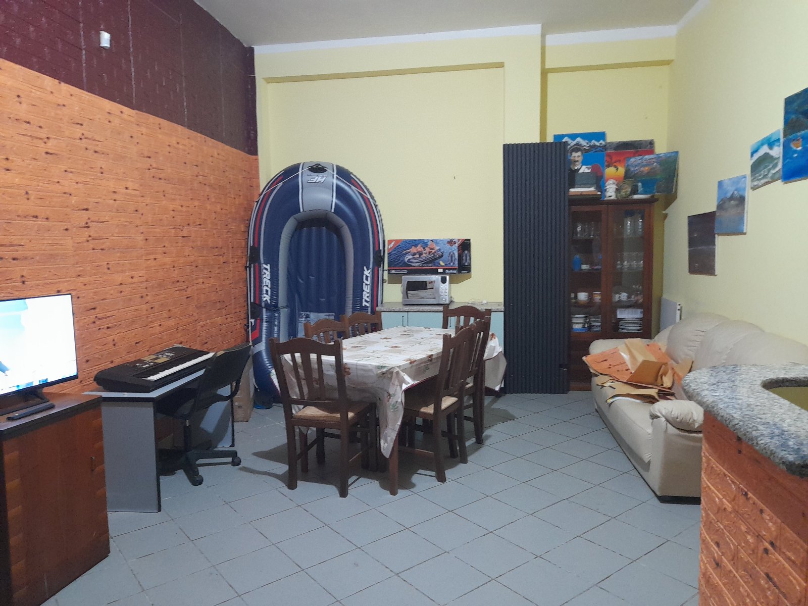 Villa a schiera al pianterreno con guard