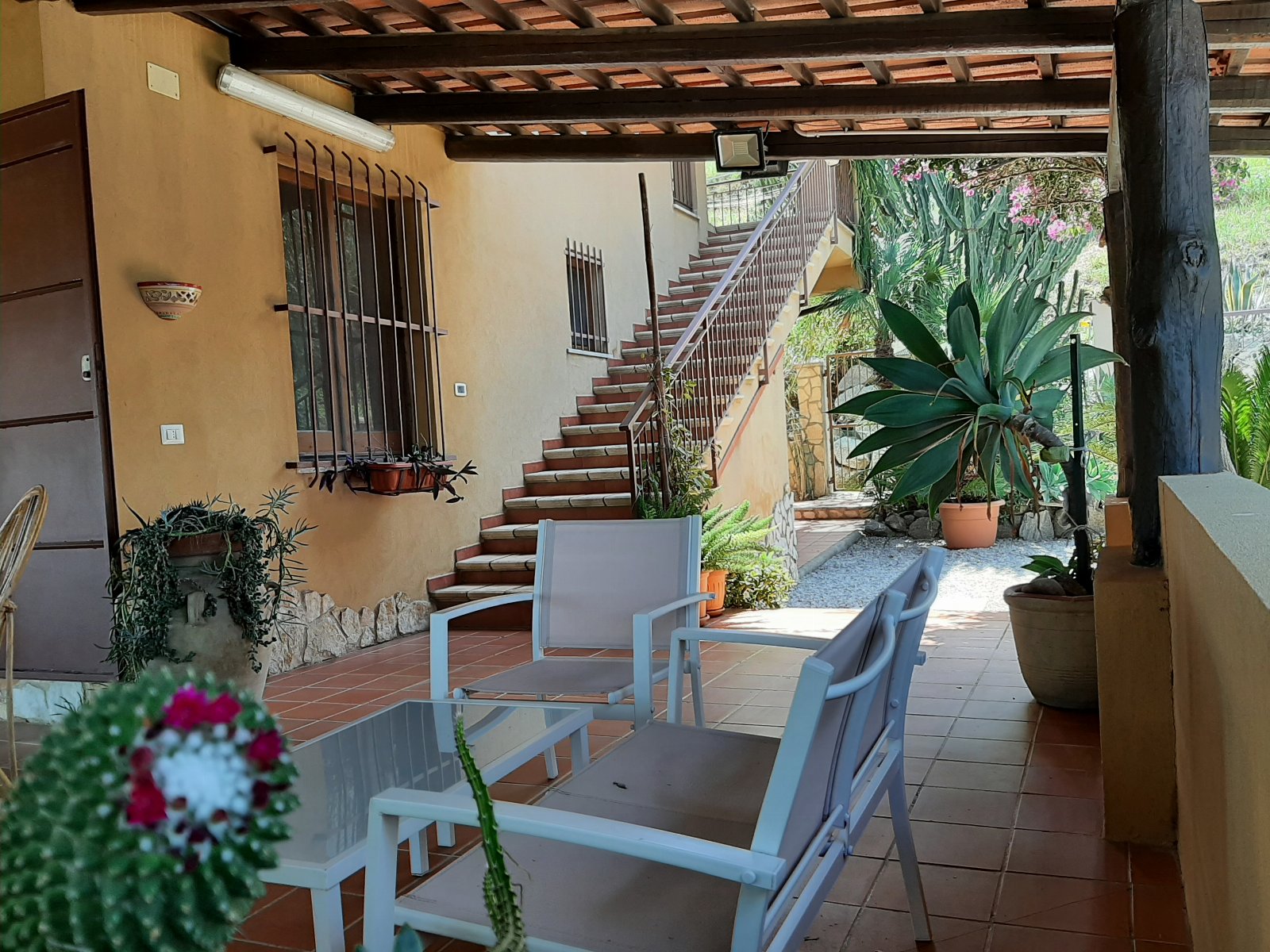 APPARTAMENTO CON GIARDINO PANORAMA MARE MOZZAFIATO