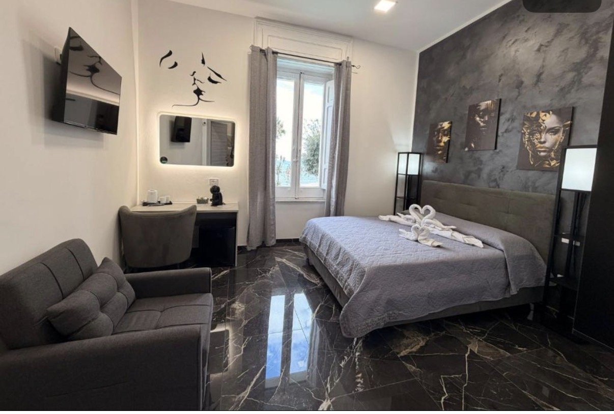 Belvedere Lacinio Guest House