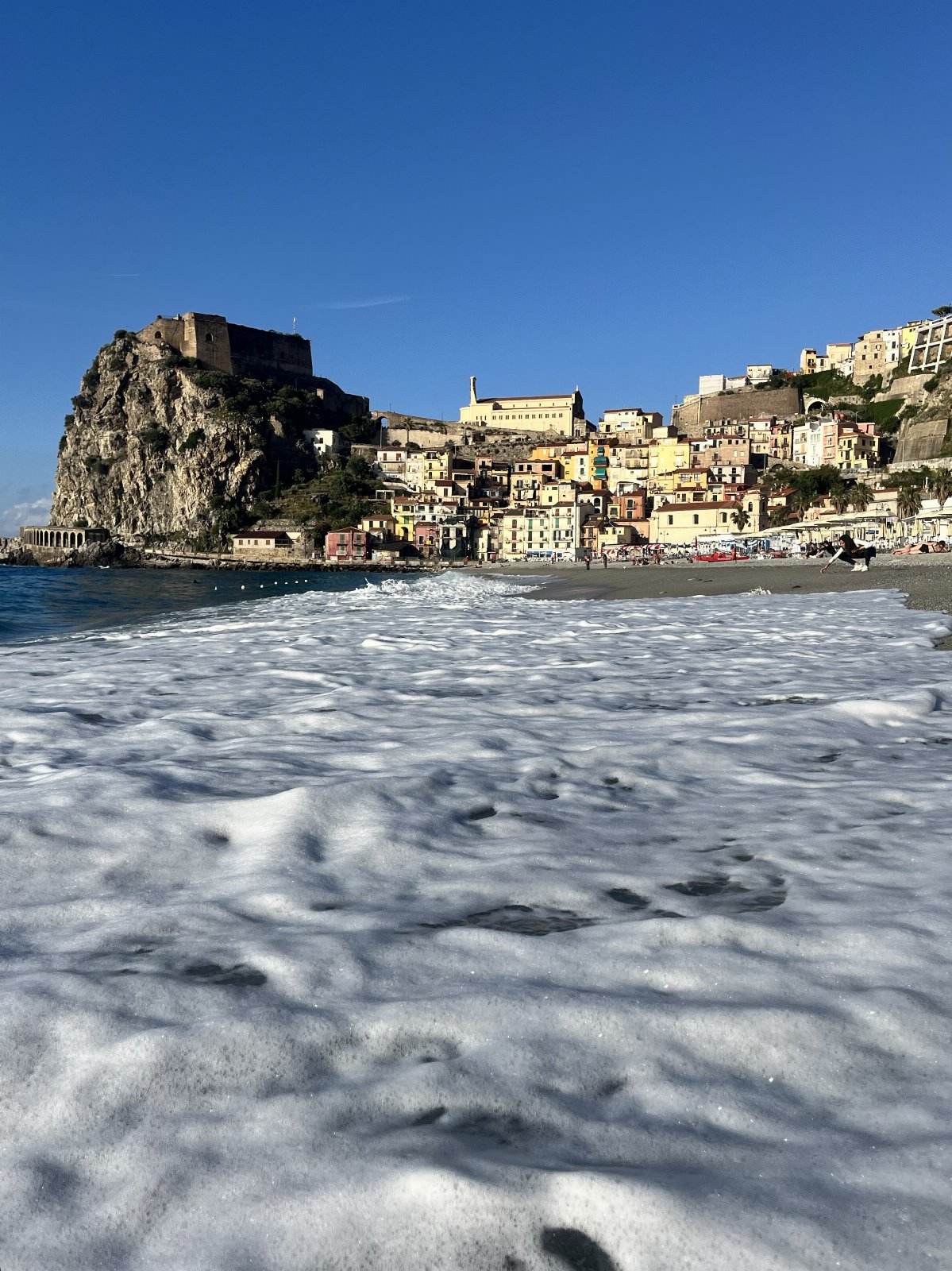 Abbraccio di Scilla