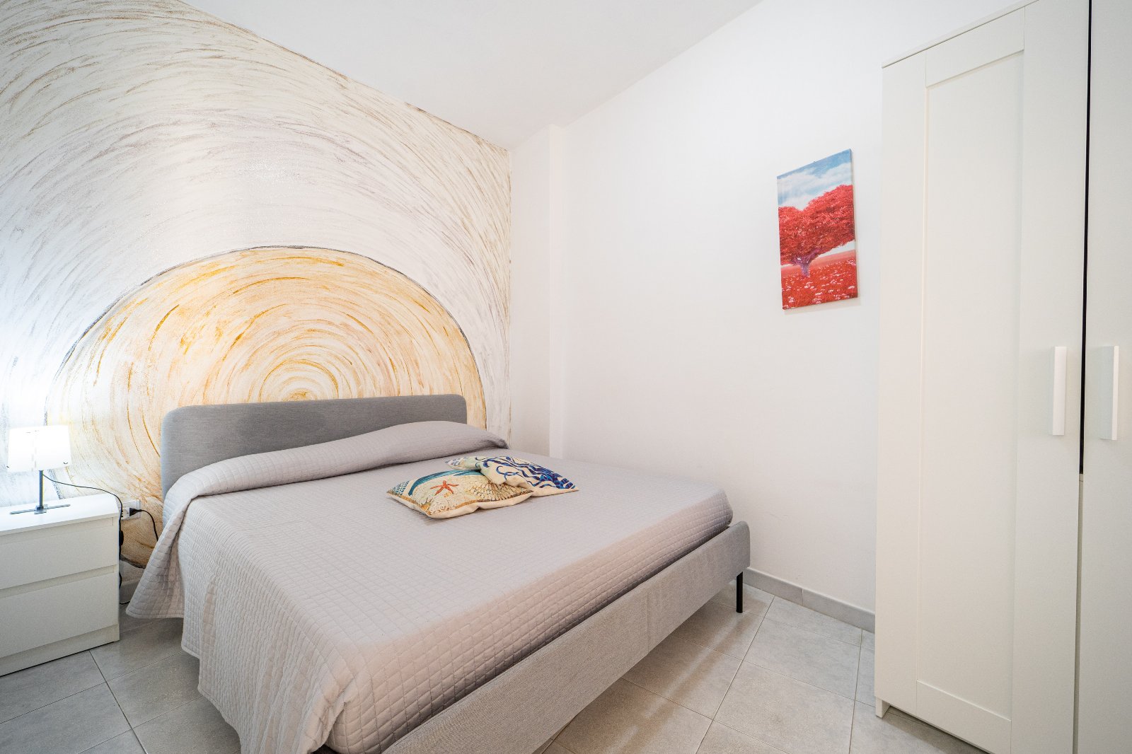 Mini con terrazza vista mare