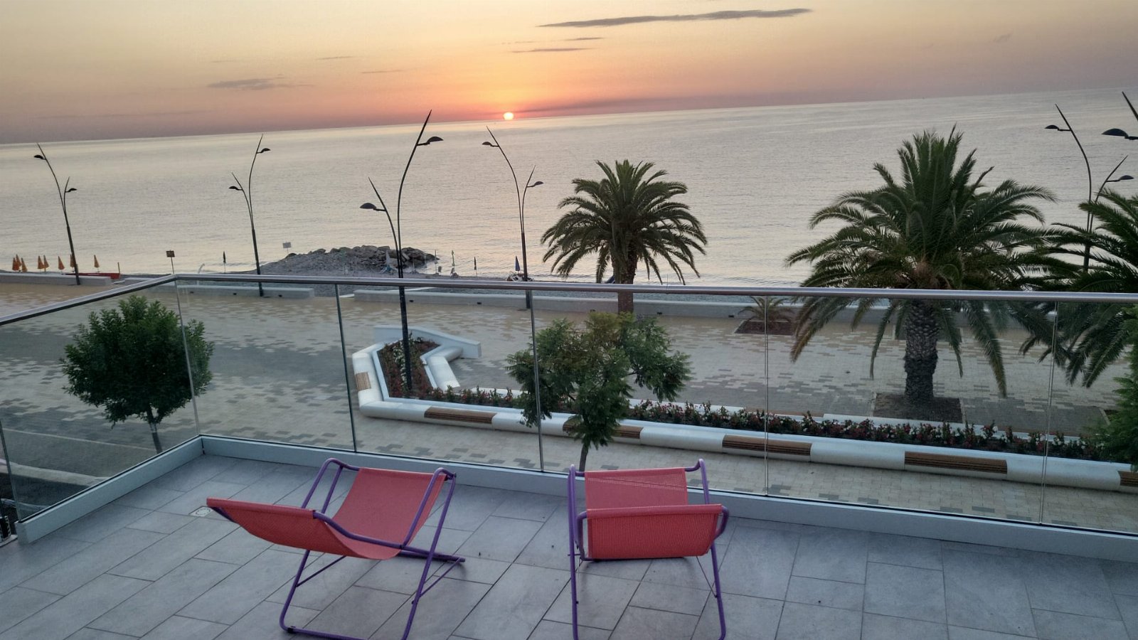 FRONTE MARE ECOSOSTENIBILE