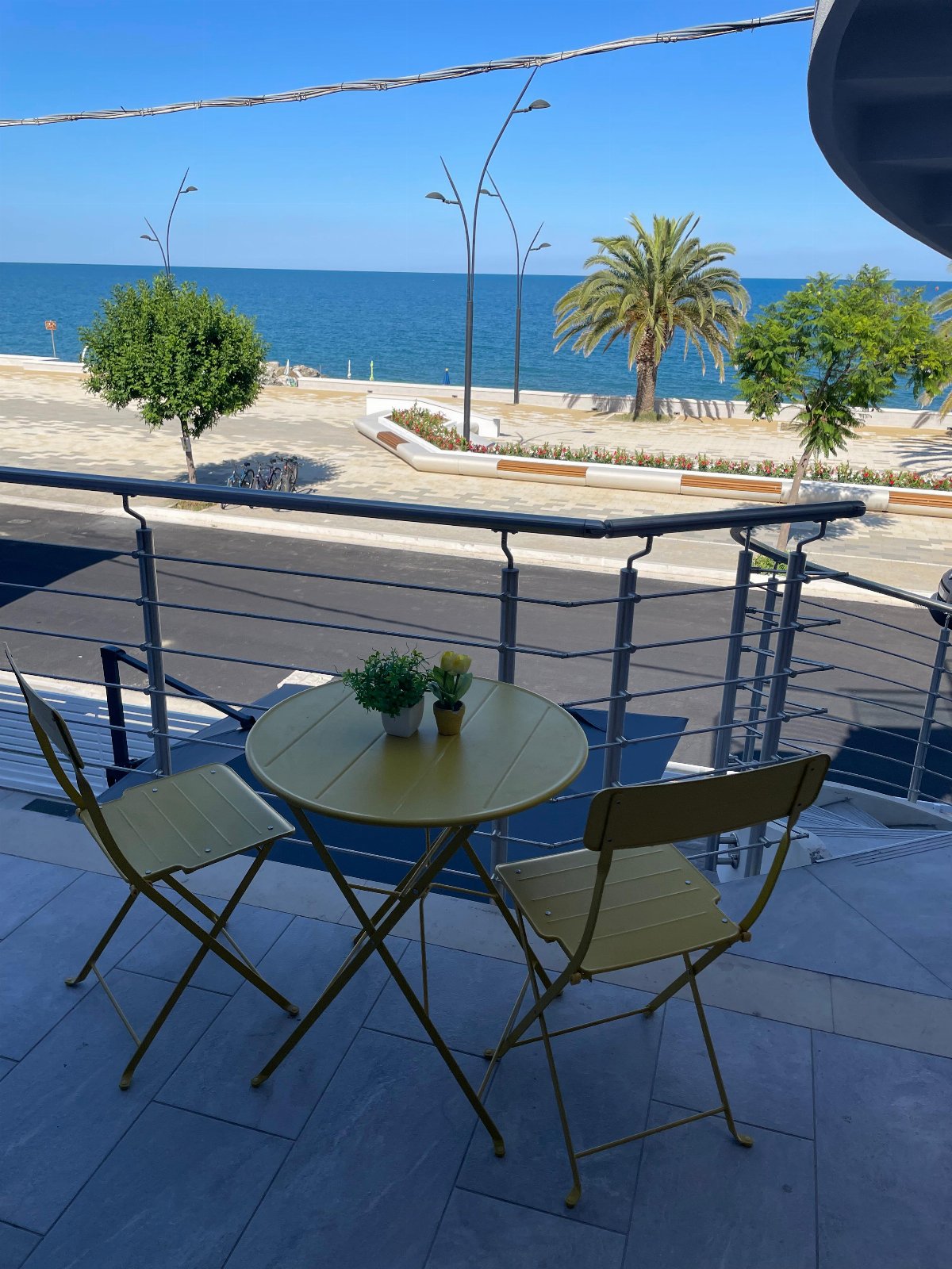 FRONTE MARE ECOSOSTENIBILE