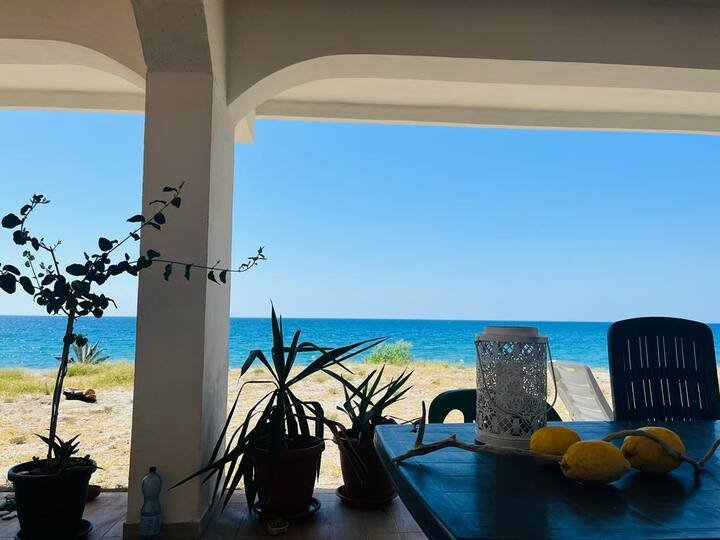 Villa sulla spiaggia a Bova Marina