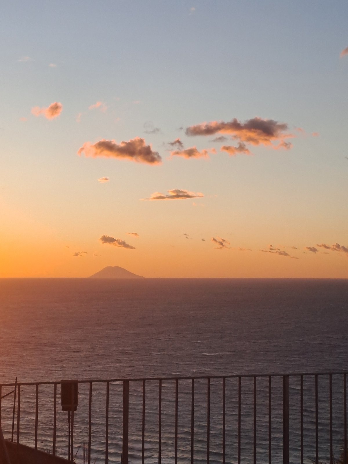 APPARTAMENTO CON GIARDINO PANORAMA MARE MOZZAFIATO