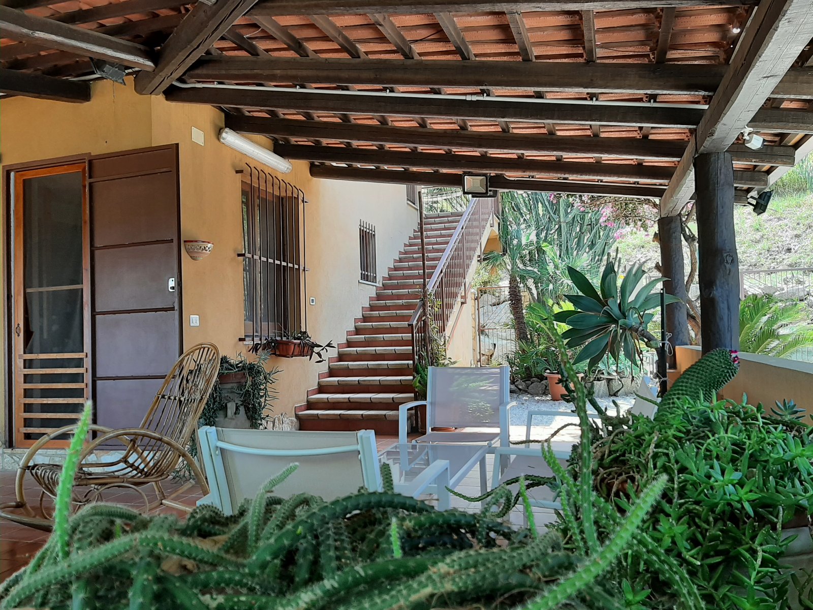 APPARTAMENTO CON GIARDINO PANORAMA MARE MOZZAFIATO