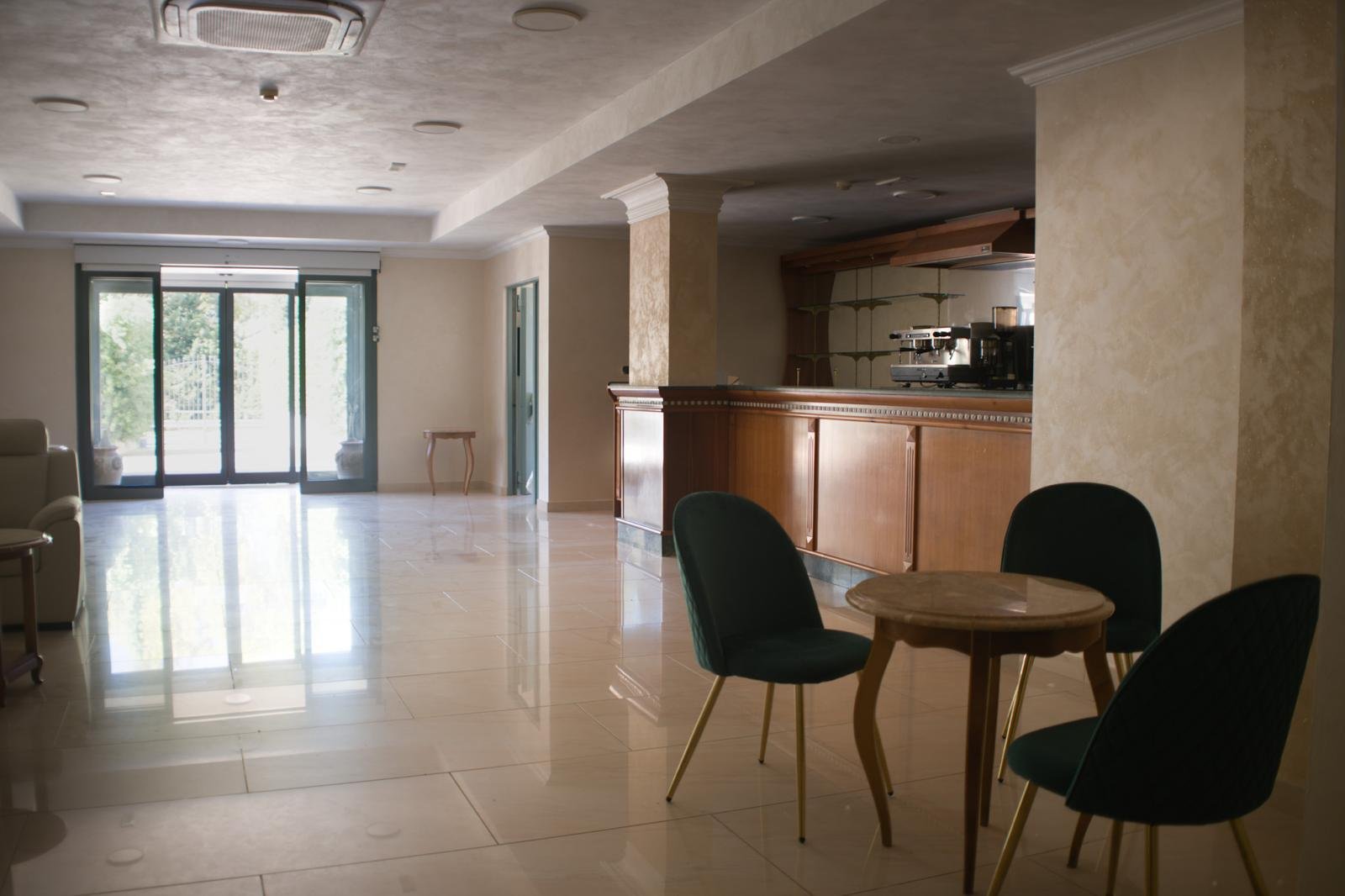 Hotel 3 stelle con camere vista mare, sala ristorante e location per eventi a Briatico, sulla Costa degli Dei.